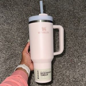Stanley Pink Quencher H2.0 Tumbler